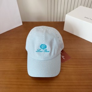 로로피아나 모자