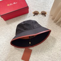 로로피아나 모자