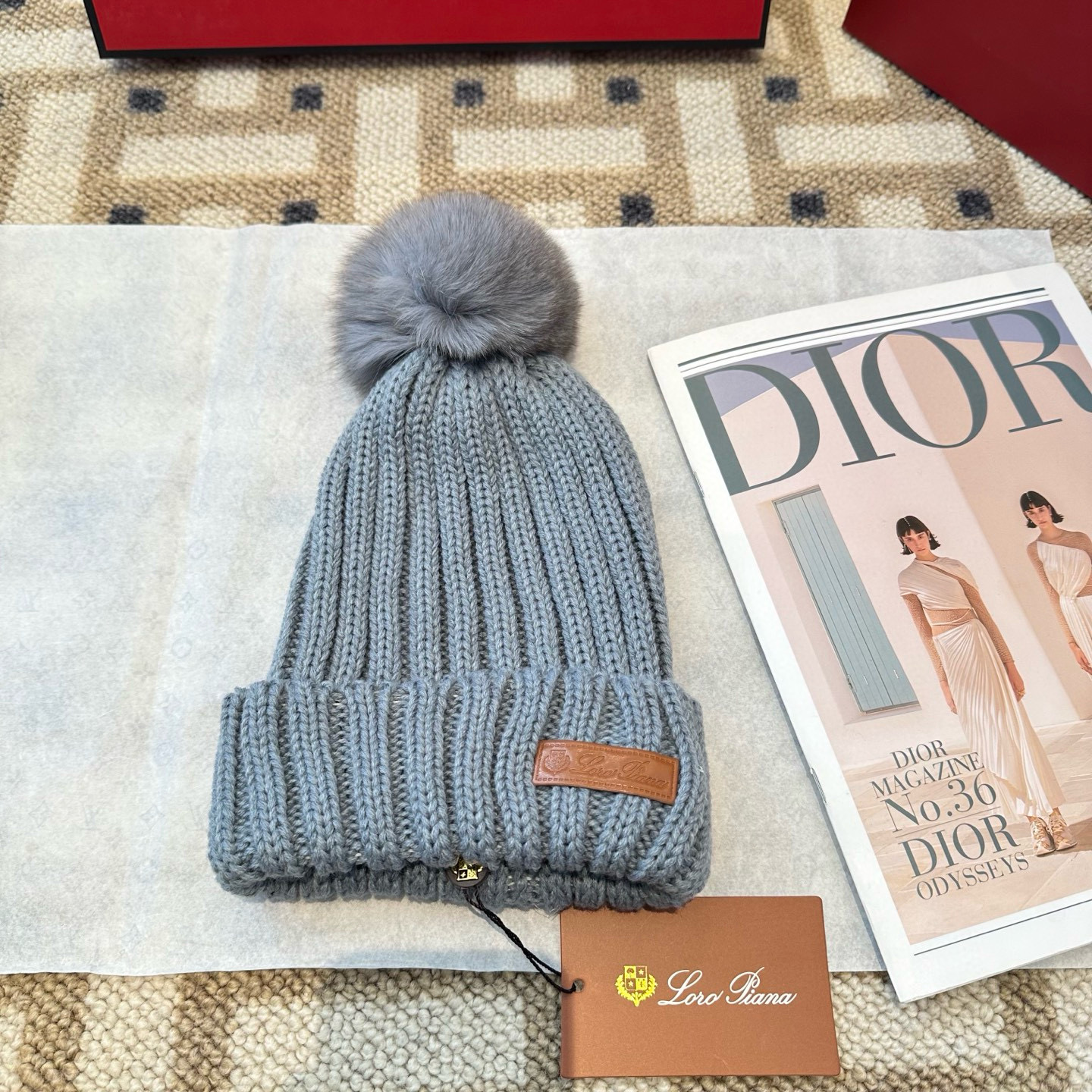 로로피아나 겨울 모자