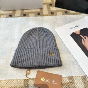 로로피아나 겨울 모자