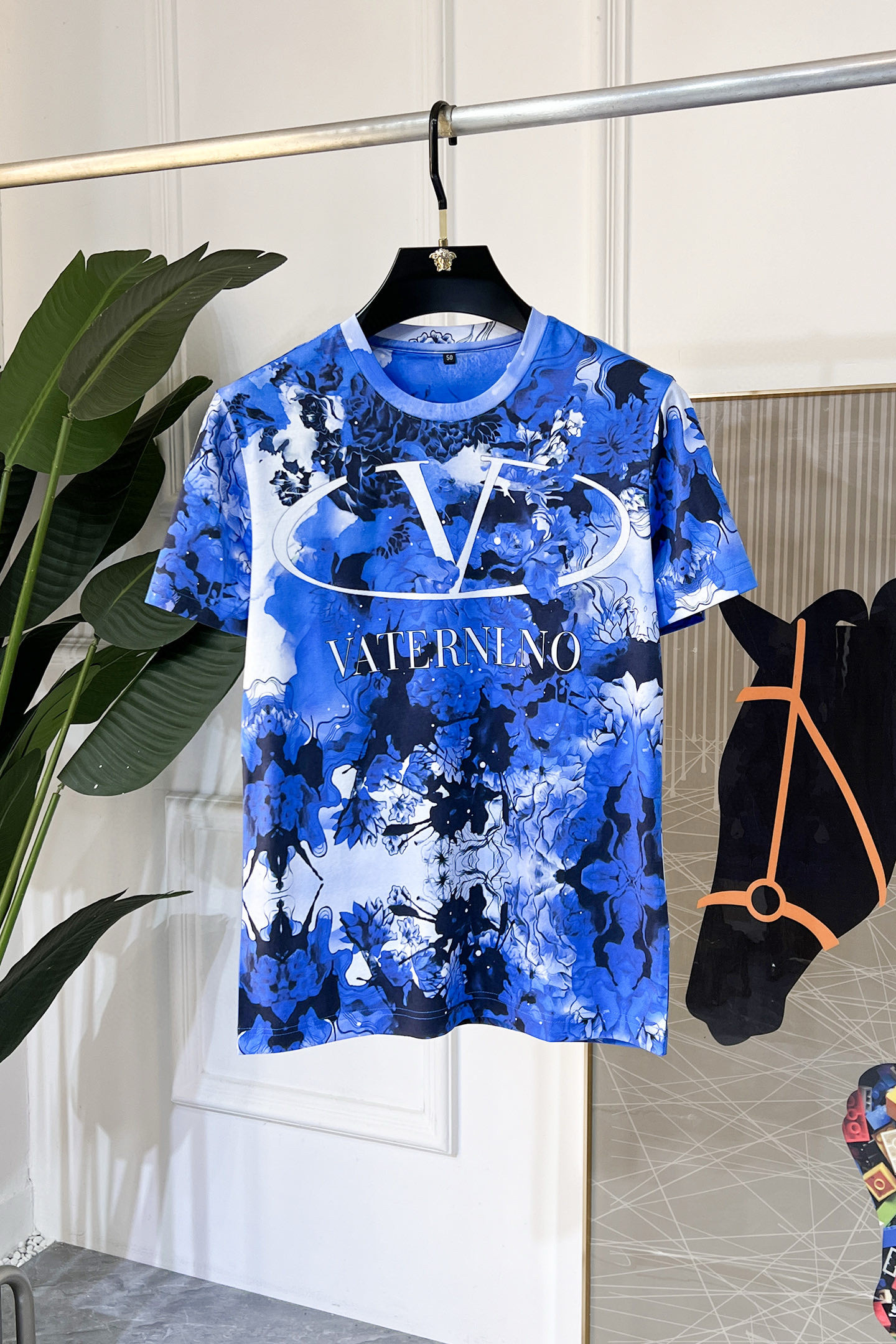 발렌티노 2컬러 남자 반팔티