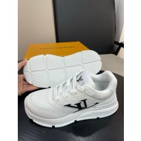 루이비통 트레이너 남자 신발 운동화 스니커즈